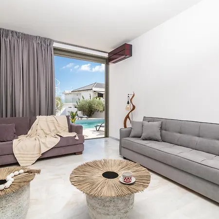 Nopi Exclusive Villa, A Sunlit Retreat By Mindyourvilla *