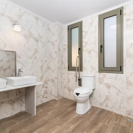 Willa Nopi Exclusive Villa, A Sunlit Retreat By Mindyourvilla