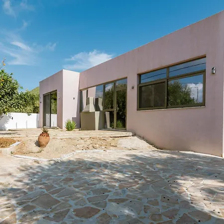 Nopi Exclusive Villa, A Sunlit Retreat By Mindyourvilla Willa *