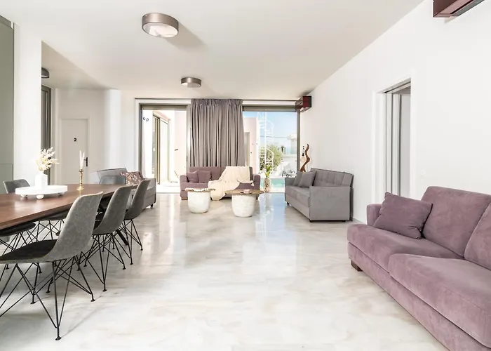 Nopi Exclusive Villa, A Sunlit Retreat By Mindyourvilla Villa *
