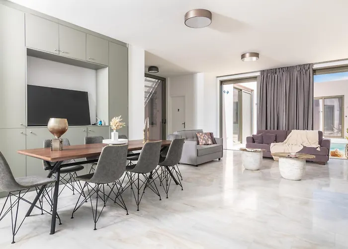 Nopi Exclusive Villa, A Sunlit Retreat By Mindyourvilla Villa
