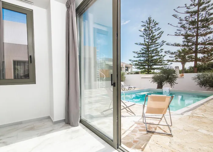 Nopi Exclusive Villa, A Sunlit Retreat By Mindyourvilla * Planos