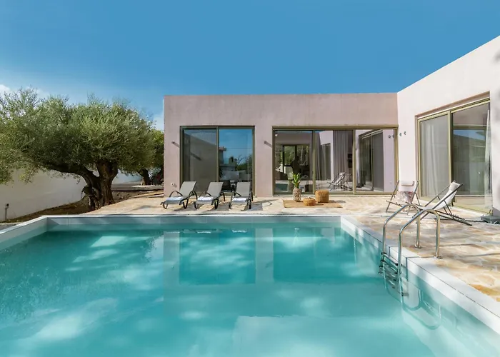 Villa Nopi Exclusive Villa, A Sunlit Retreat By Mindyourvilla Planos