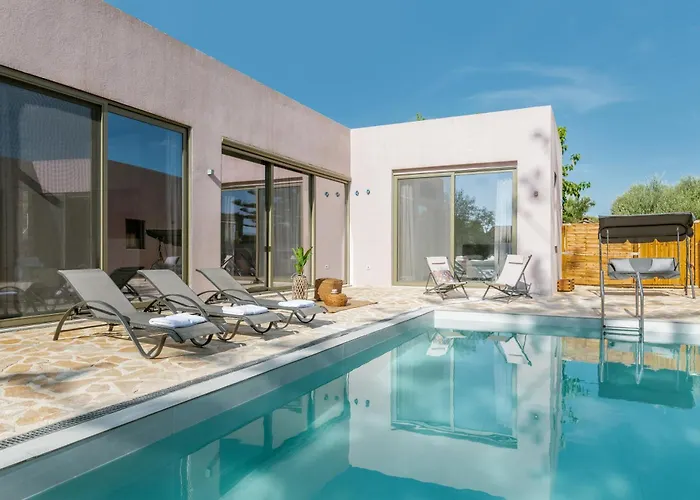 Nopi Exclusive Villa, A Sunlit Retreat By Mindyourvilla Villa *